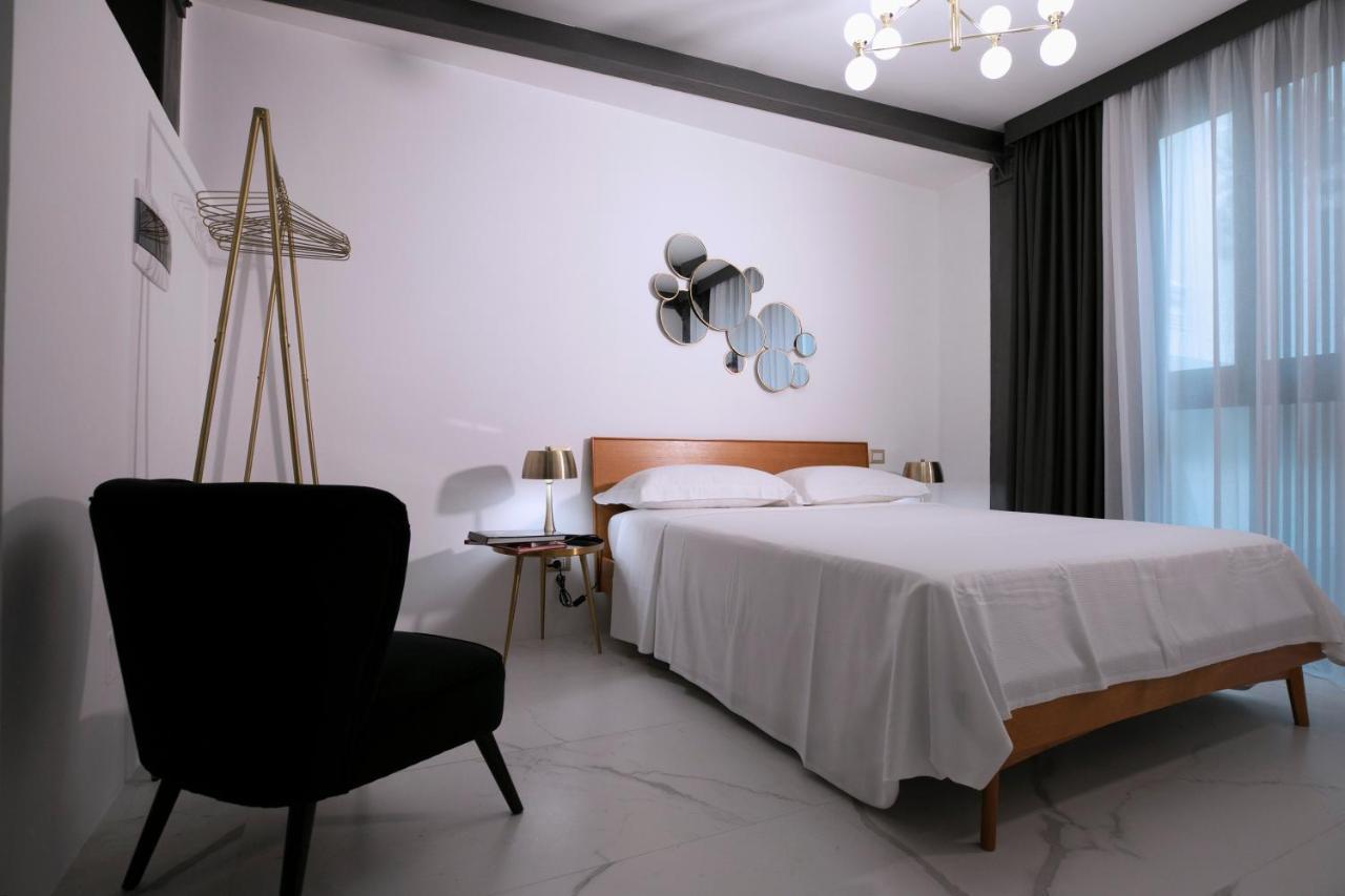 Azzoli Trapani - Apartments&Skypool - Adults Only Eksteriør billede