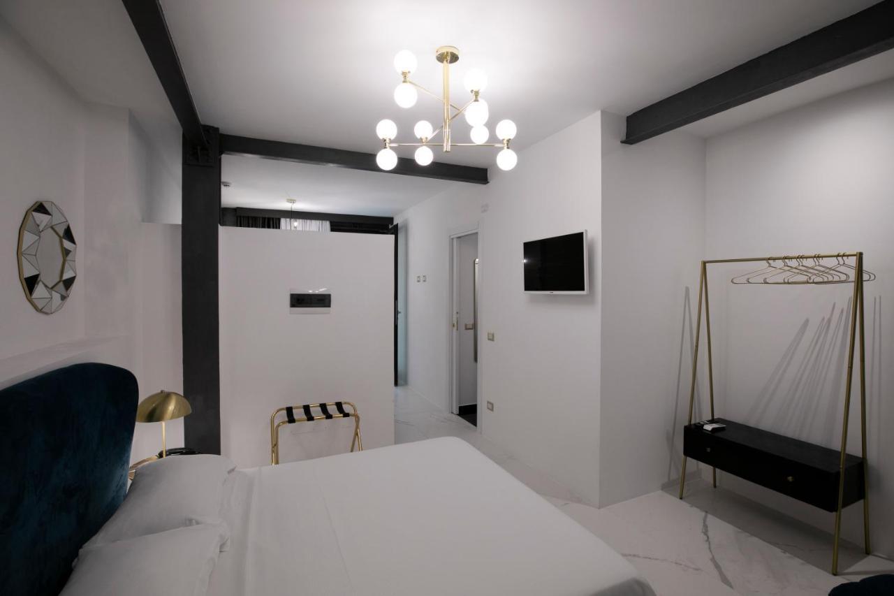 Azzoli Trapani - Apartments&Skypool - Adults Only Eksteriør billede