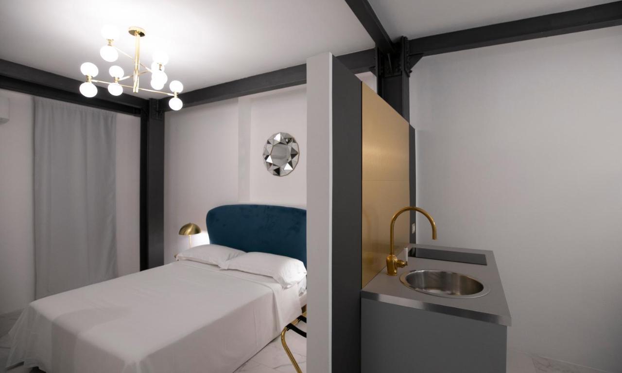 Azzoli Trapani - Apartments&Skypool - Adults Only Eksteriør billede