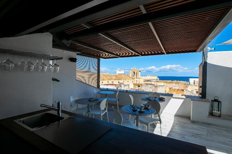 Azzoli Trapani - Apartments&Skypool - Adults Only Eksteriør billede