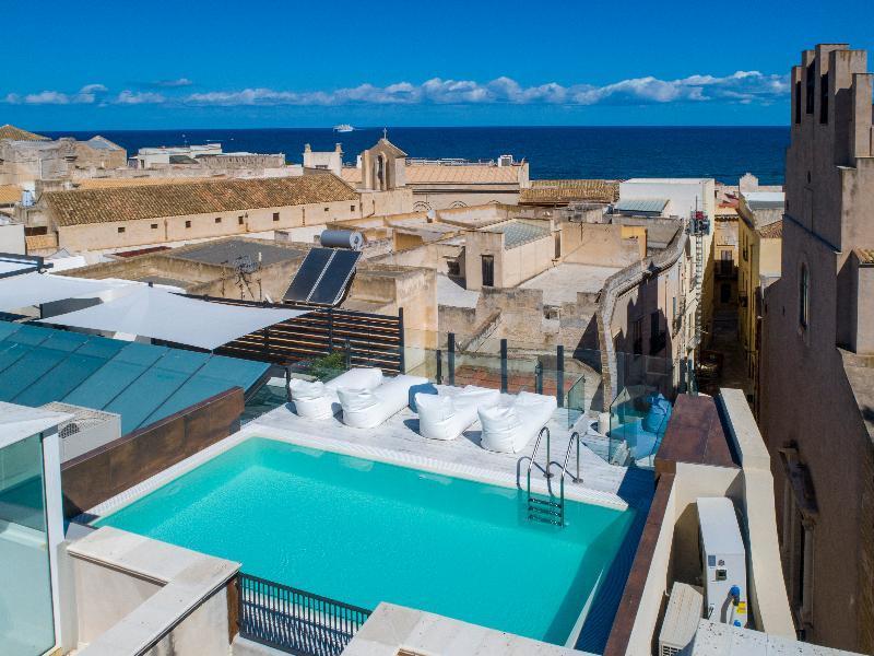 Azzoli Trapani - Apartments&Skypool - Adults Only Eksteriør billede