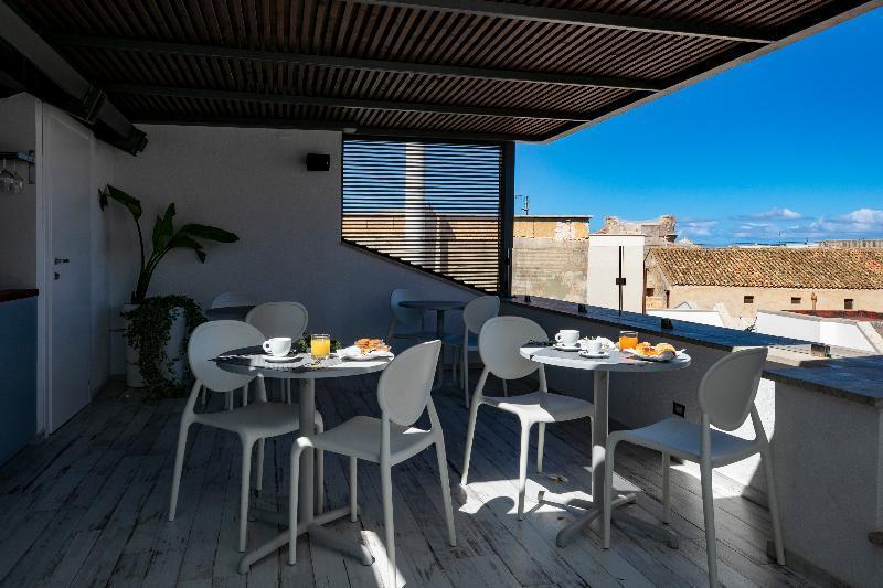 Azzoli Trapani - Apartments&Skypool - Adults Only Eksteriør billede