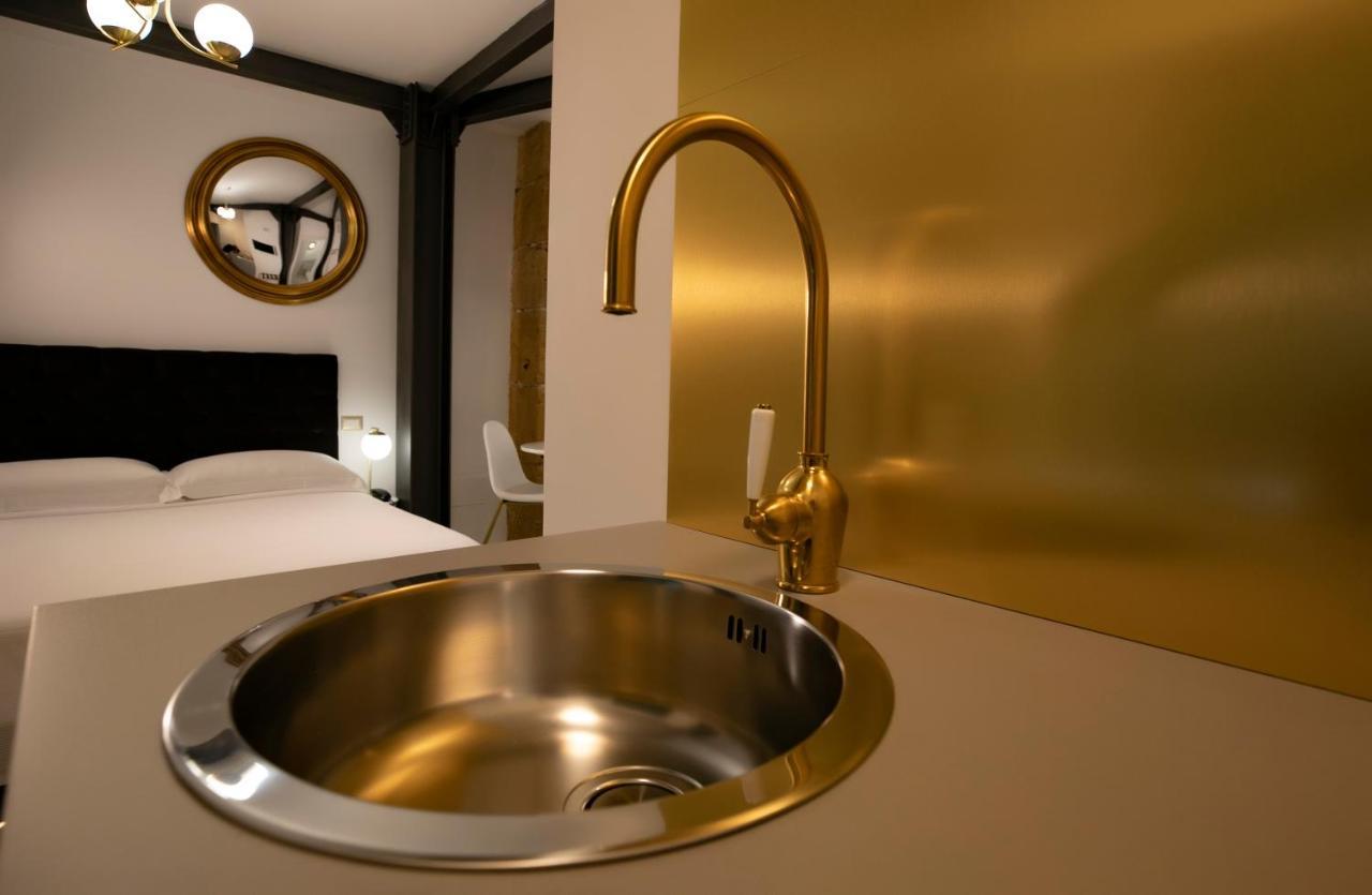 Azzoli Trapani - Apartments&Skypool - Adults Only Eksteriør billede